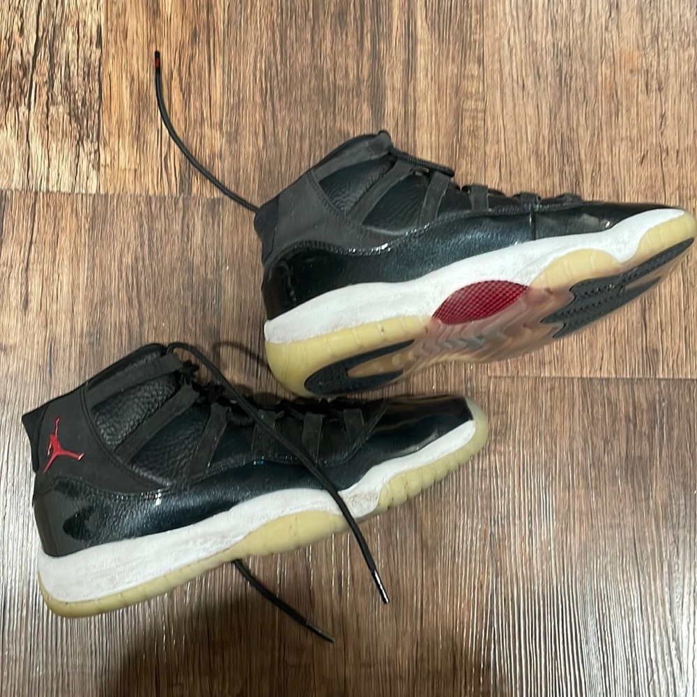 AIR JORDAN 11 RETRO '72-10'